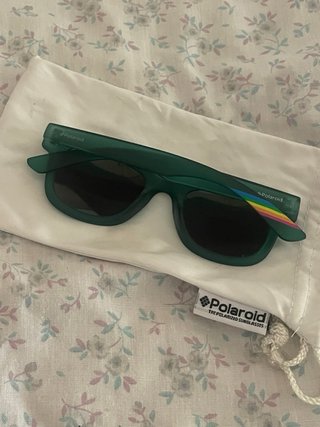 Gafas de sol Polaroid verdes para niños