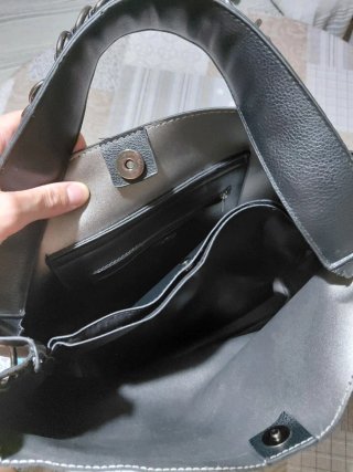 Bolso negro para trabajo/universidad
