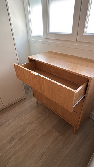 Cómoda de madera con 3 cajones, modelo Lluvia