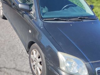 TOYOTA avensis