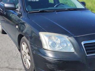 TOYOTA avensis