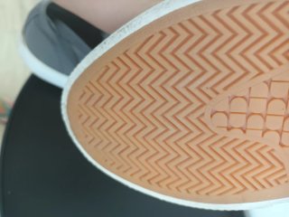Zapatillas DS nuevas N.40 en gris
