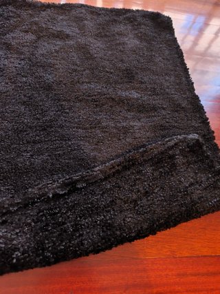 Alfombra negra de poliéster