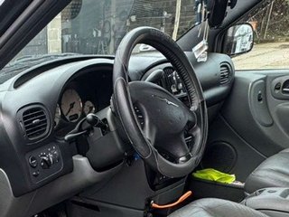CHRYSLER grand voyager