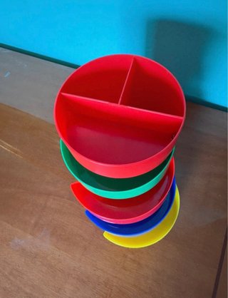 Organizer colorato da scrivania