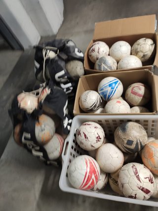 66 palloni calcio usati misti n.3 n.4 n.5