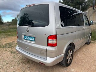VOLKSWAGEN multivan