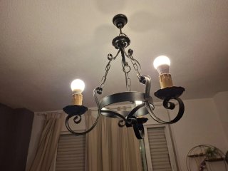 Cabecero de cama de hierro y latón