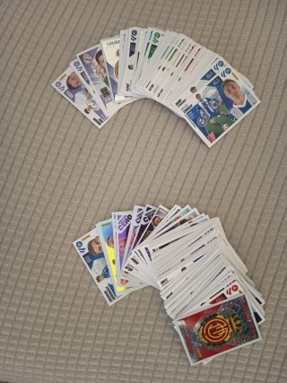 Lote +190 cromos Liga Este 25/26 sin repetir
