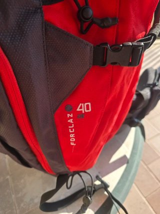 Zaino Quechua Forclaz 40L Rosso