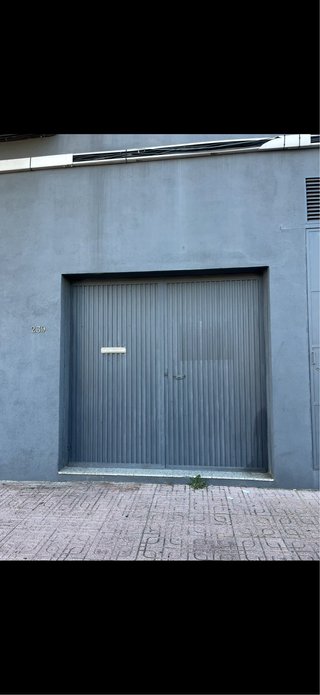 Se alquila Local/Almacén