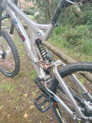 Cuadro Specialized BigHit2