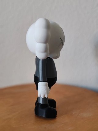 Figura Kaws 20 cm 3D