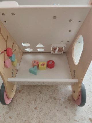 Andador actividades madera rosa Vertbaudet