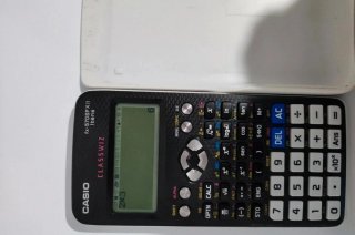 Calculadora Científica Casio Classwiz fx-570SPXII