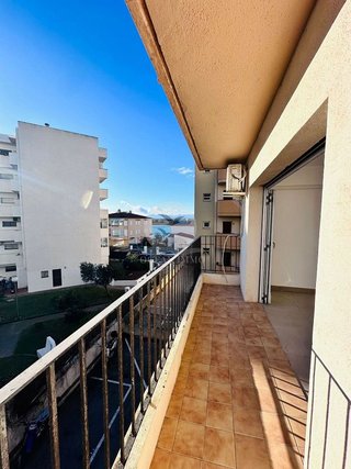 Piso en venta en Santa Margarida en Roses