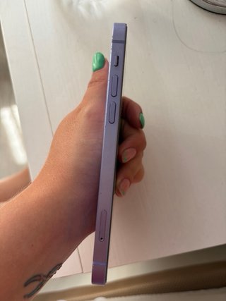 iPhone 12 Morado