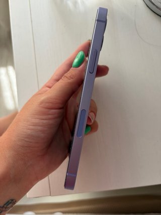 iPhone 12 Morado