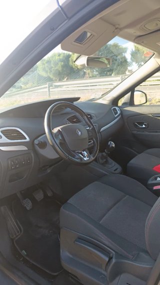 Renault Renault Mégane grand senic 2015