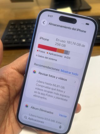 iPhone 16 Azul