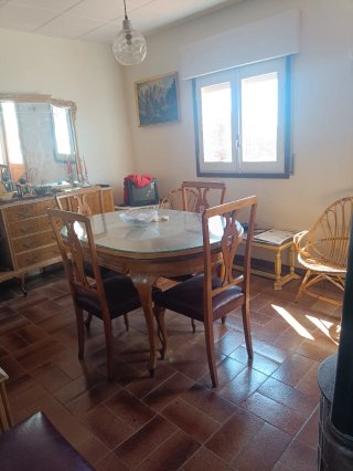 Mesa comedor.