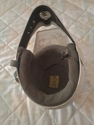 Casco de moto blanco