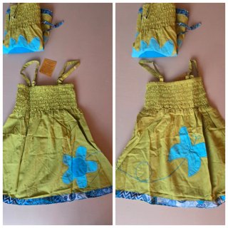 Dos vestidos artesanos para bebé