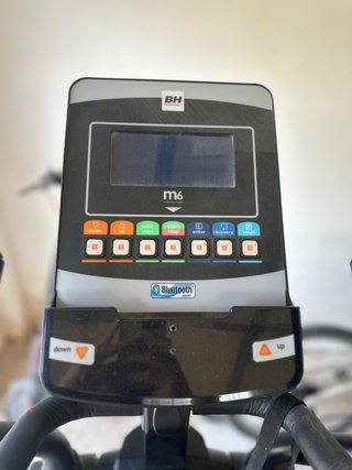 Bicicleta Estática BH Fitness ZK900