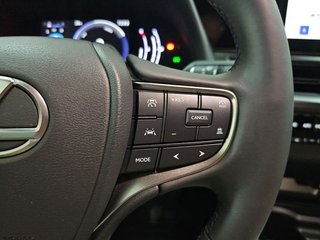 Lexus UX 2.0 300h UX Plus