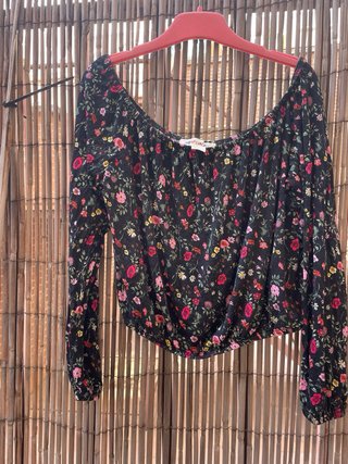 Blusa floral negra manga larga Coachella