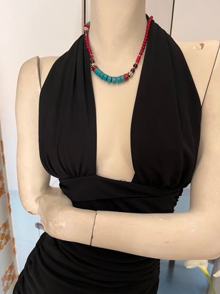 Vestido fiesta Zara negro drapeado