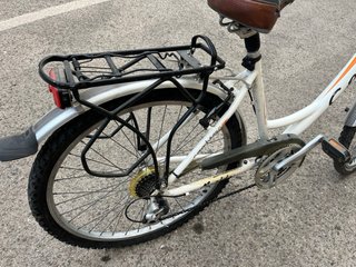 Bicicleta de paseo Conor