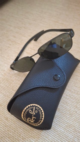 Gafas de sol Ray-Ban Rectangulares + Funda Origina