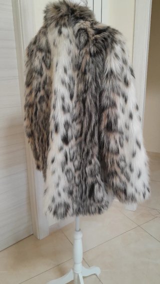 Pelliccia sintetica beige/grigia