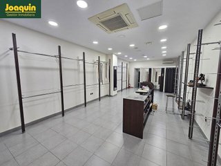 Local comercial en alquiler en Viñuela - Rescatado en Córdoba
