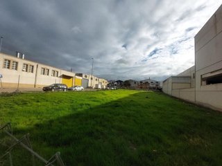 Solar en venta en Poleares en Lucena