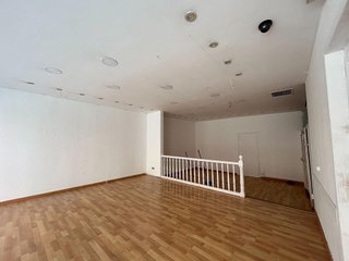 Local comercial en alquiler en Centre - Joan Prim en Granollers