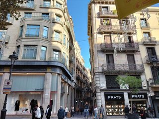 Local comercial en alquiler en El Gòtic en Barcelona