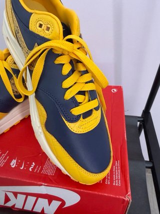Nike Air Max 1 Azul y Amarillo