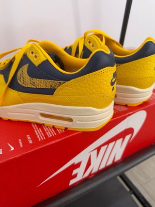 Nike Air Max 1 Azul y Amarillo