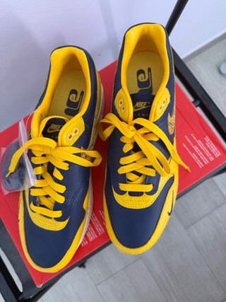 Nike Air Max 1 Azul y Amarillo
