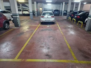 Garaje en alquiler en La Plana en Esplugues de Llobregat