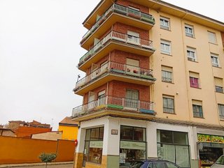 Piso en venta en Valencia de Don Juan