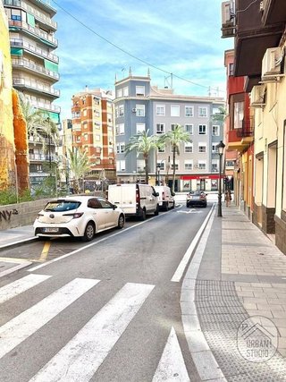 Garaje en venta en Mercado en Alicante