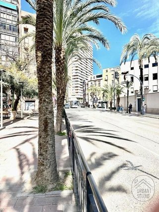 Garaje en venta en Mercado en Alicante