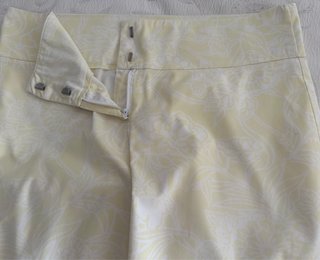 Pantalón Zara estampado flores T.38