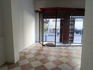 Local comercial en alquiler en La Prosperitat en Barcelona
