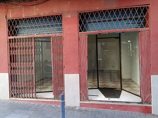 Local comercial en alquiler en La Prosperitat en Barcelona