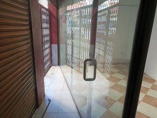 Local comercial en alquiler en La Prosperitat en Barcelona