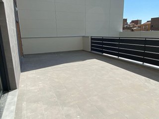 Dúplex en alquiler en Centre en Badalona